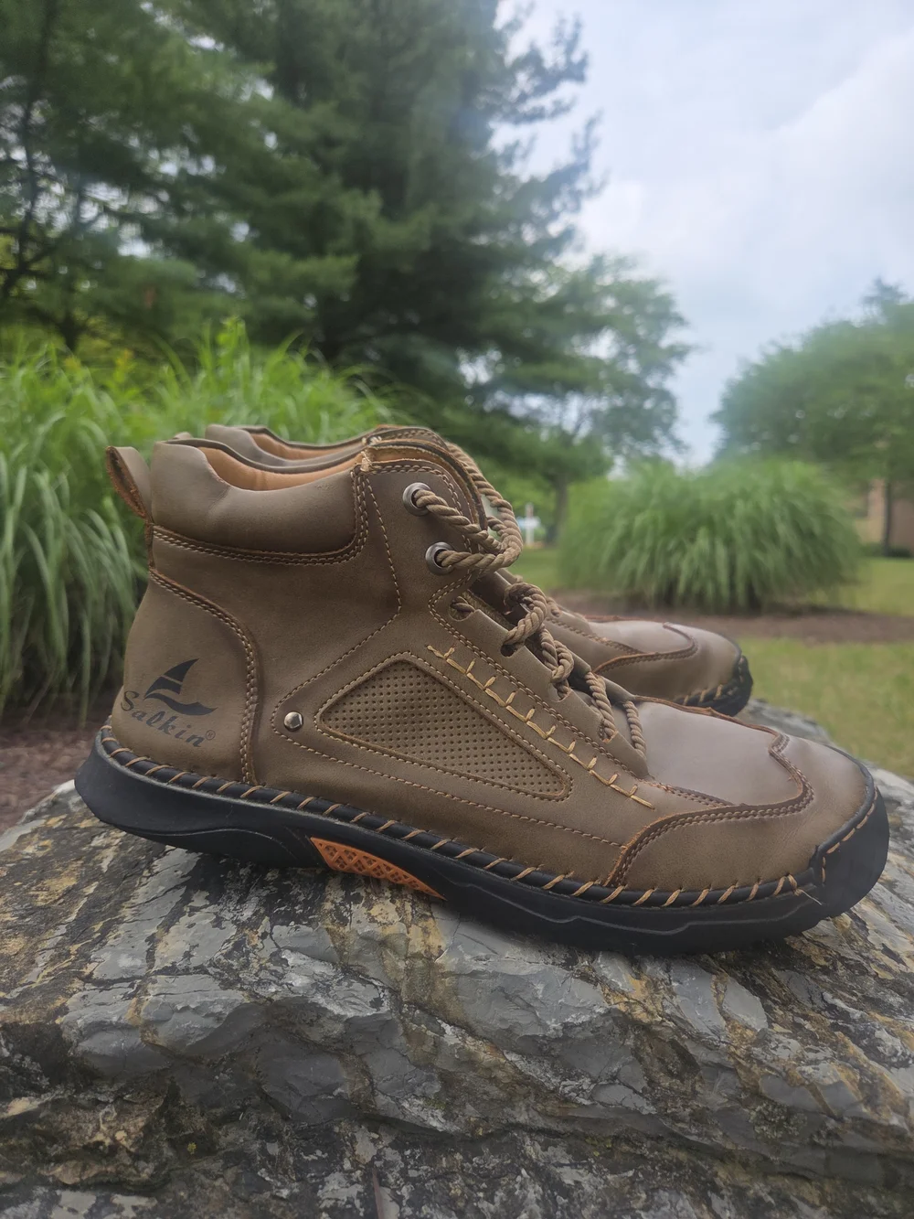 Salomon Brown/Tan Men's Outdoor Lace-Up Boots